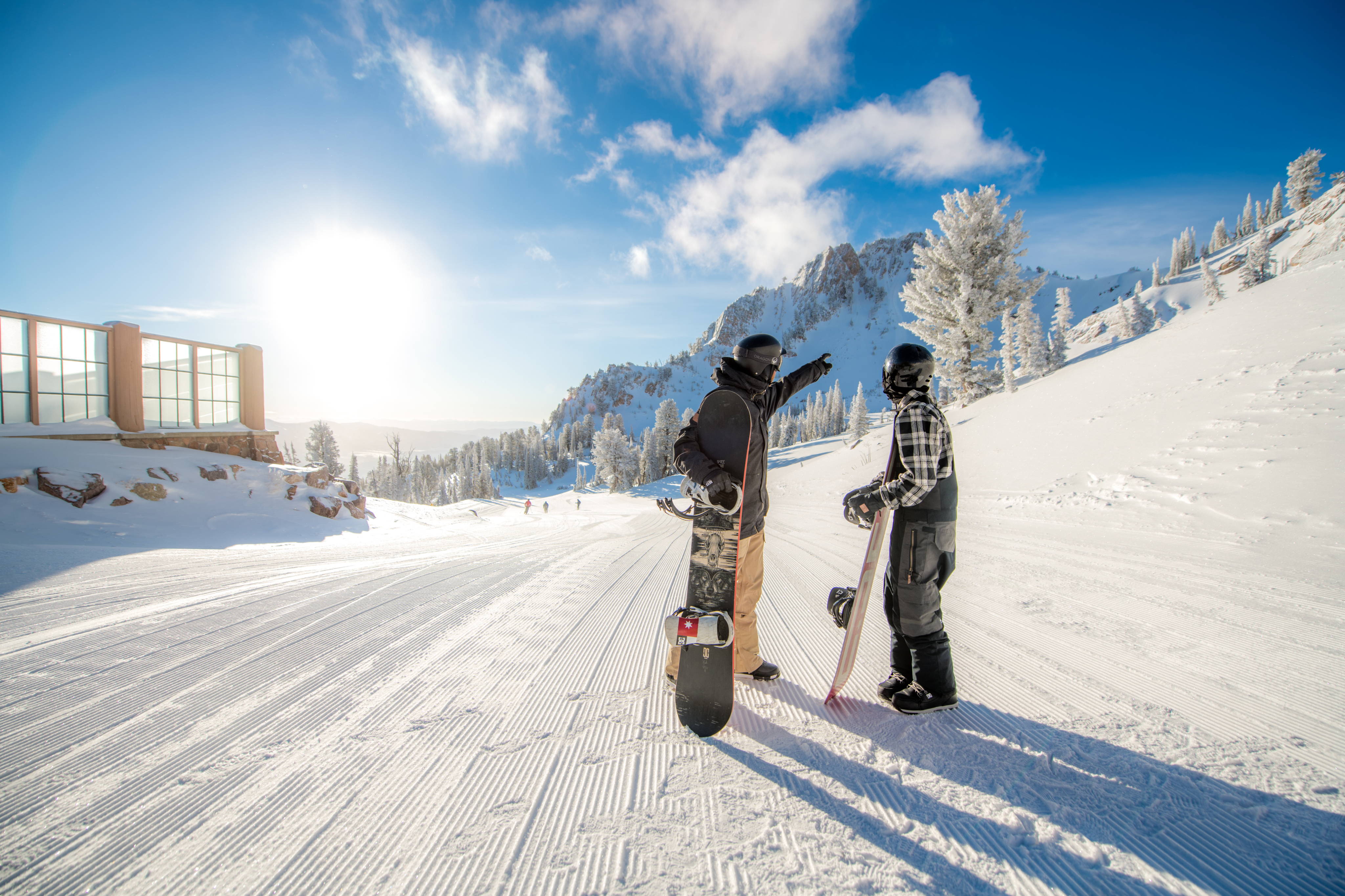 scroll-explore-news-background