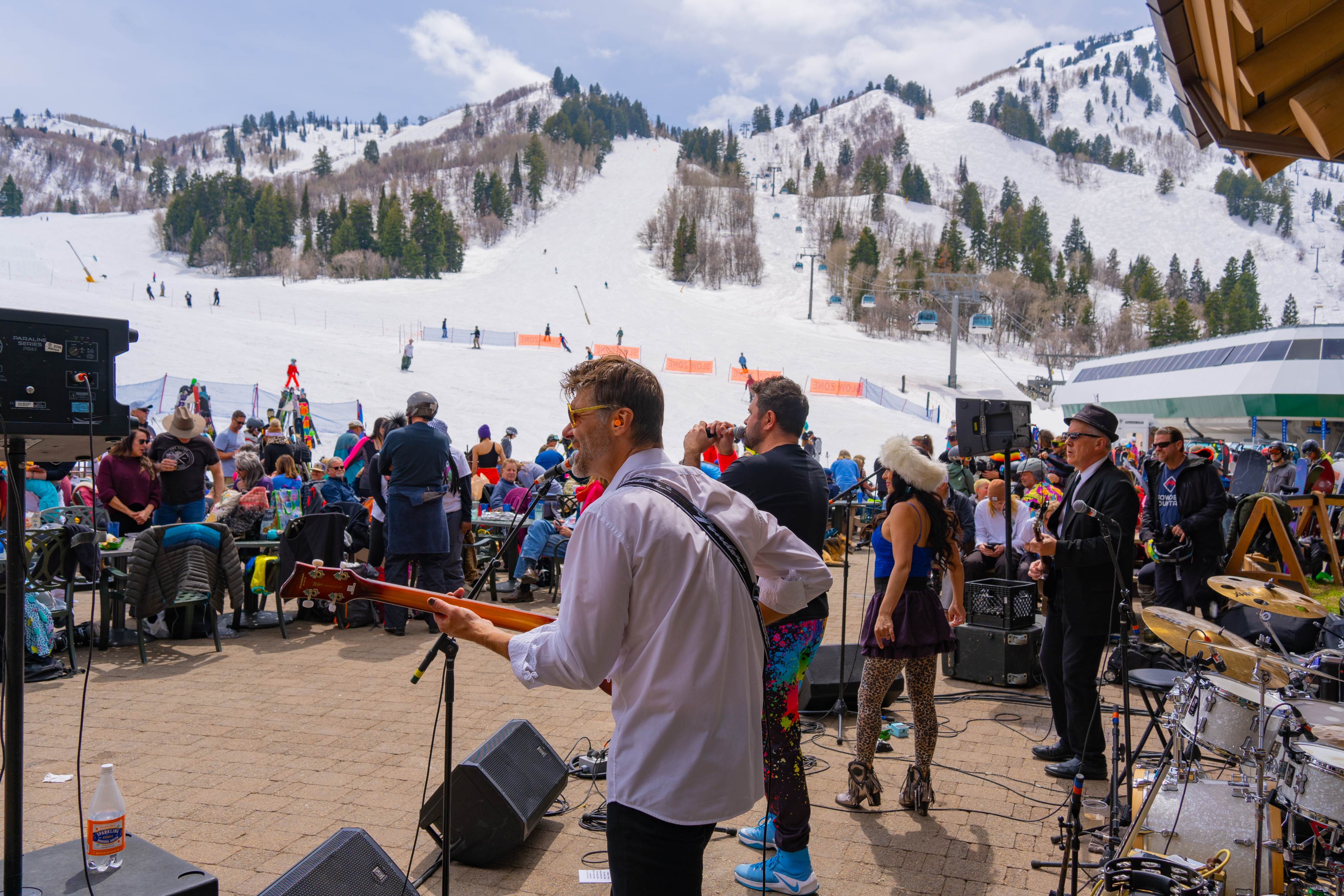 carousel-entertainment