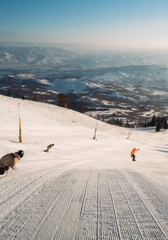 scroll-explore-elk-ridge-background