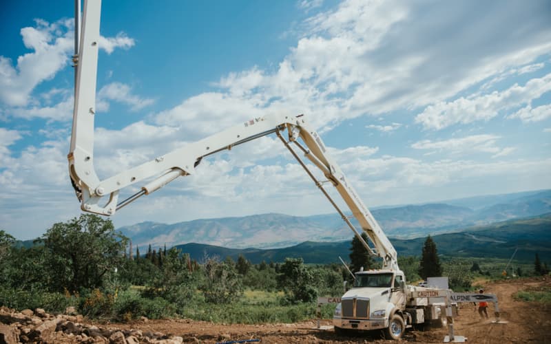 DeMoisy_ConstructionUpdate_Crane