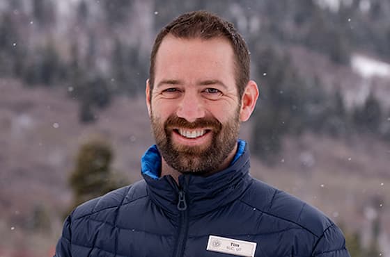 headshot_horizontal_timhendon