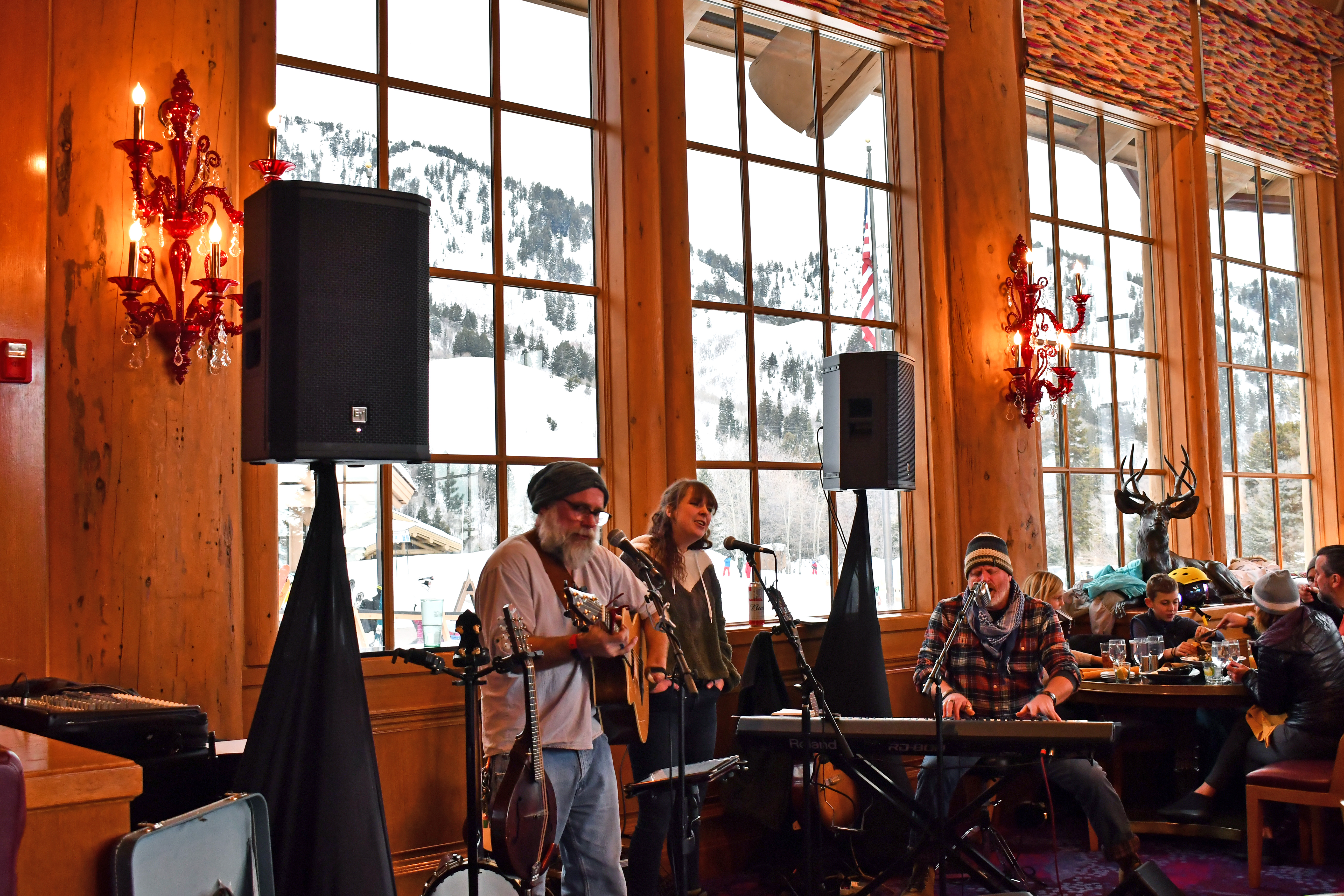 Apres-Music-in-the-Cinnabar