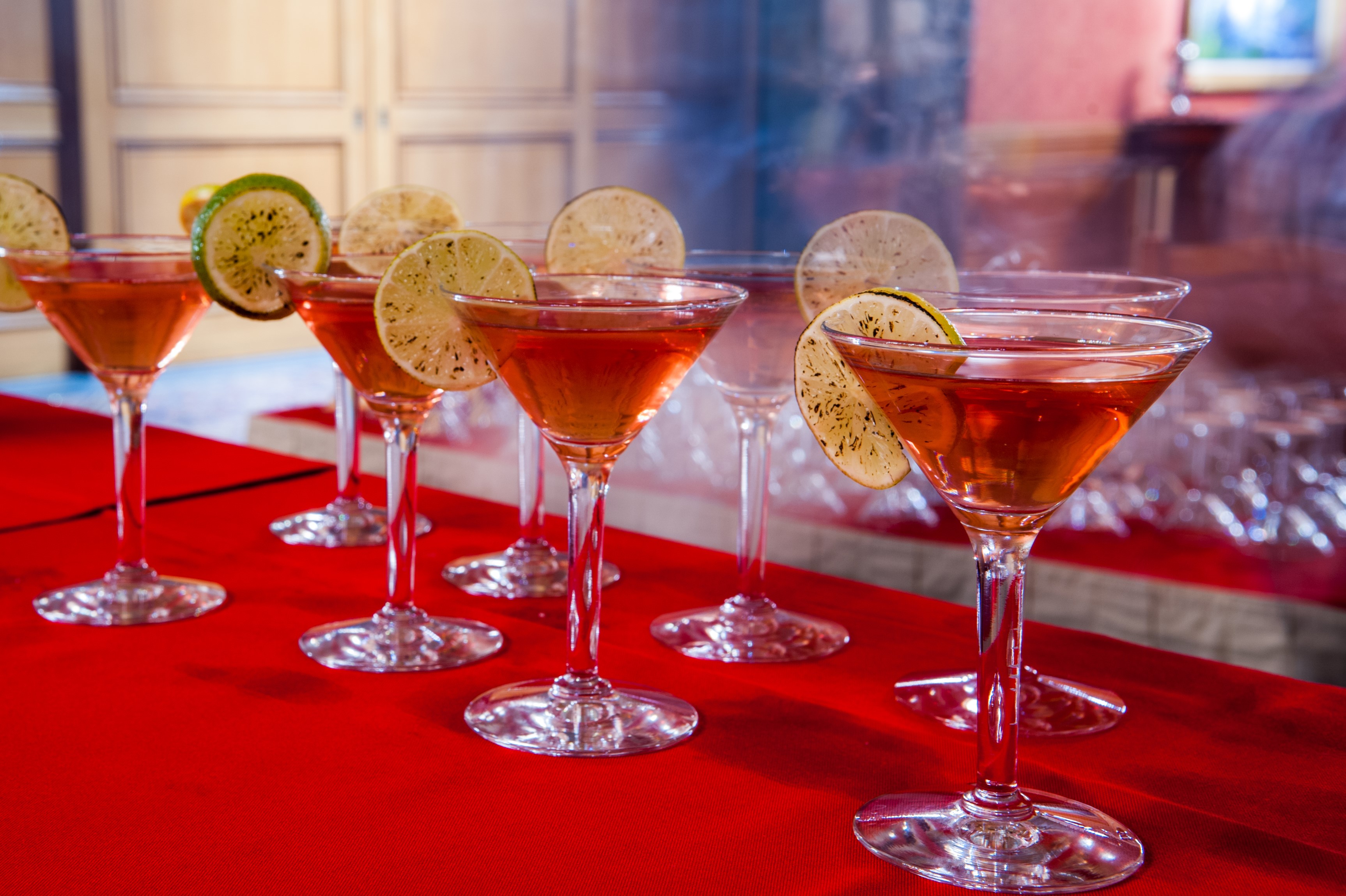 events_holiday-party_drink