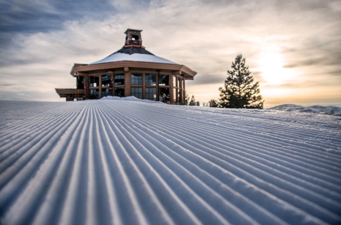 Snow Basic Utah's Premier Mountain Resort Experience | Snowbasin