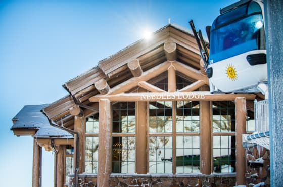 needles-lodge-with-gondola