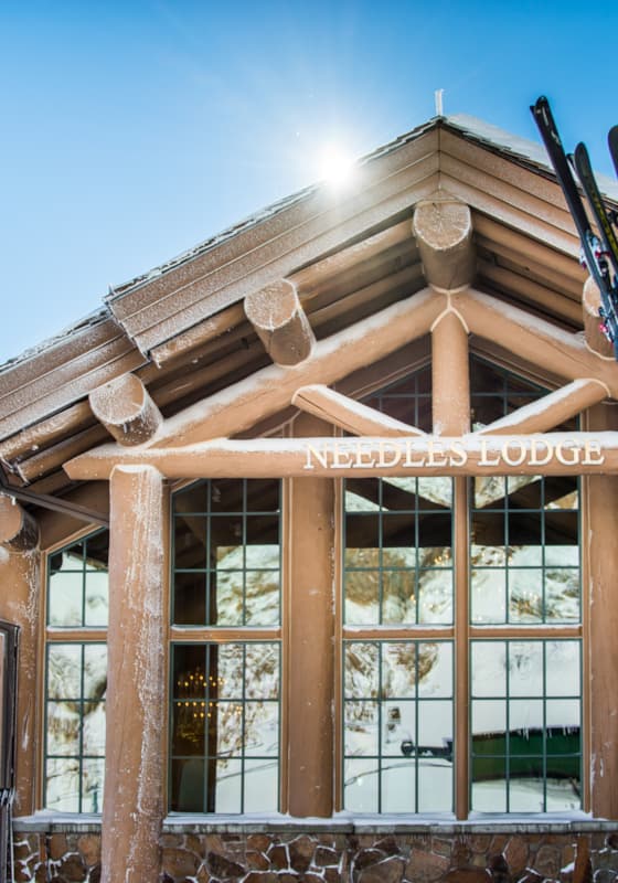 needles-lodge-with-gondola