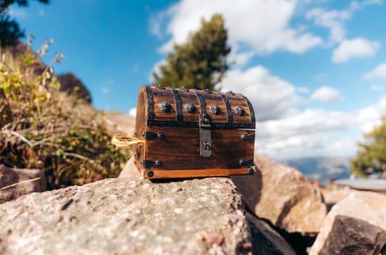 snowbasin-treasure-hunt-chest