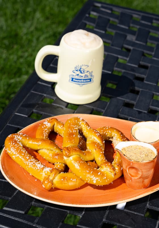 sb_pretzel_beer