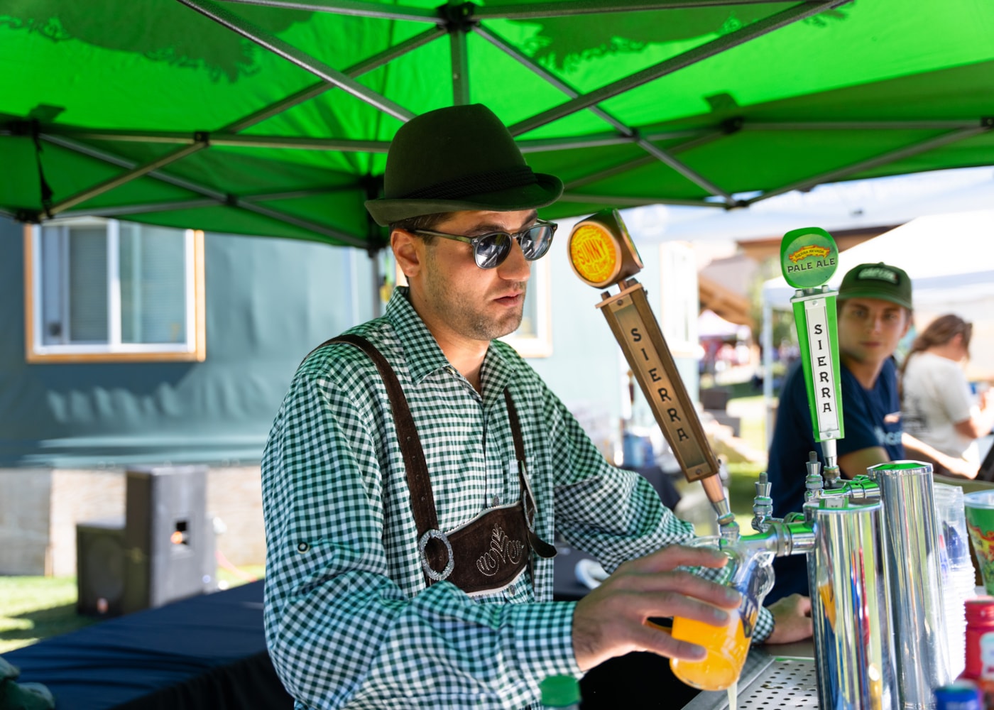 snowwiesn-draft-beer.jpg