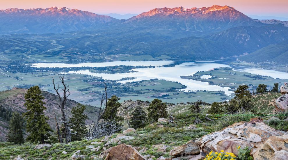 pineview-hero-copy_28aa424b5e06ed90b550b72f00feb4d0