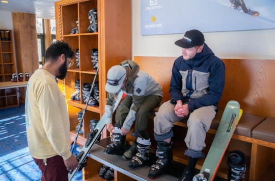 rentals-couple-boot-fitting