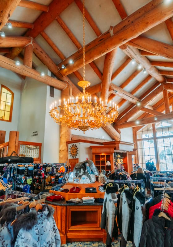 grizzly-center-retail-shopping