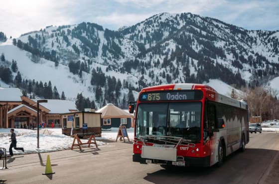 snowbasin-bus-base-area