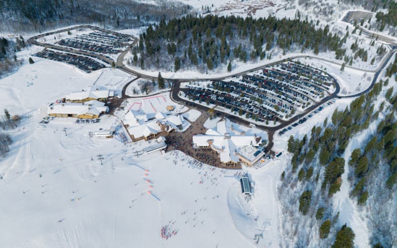 transportation-parking-all-lots-drone-lodges