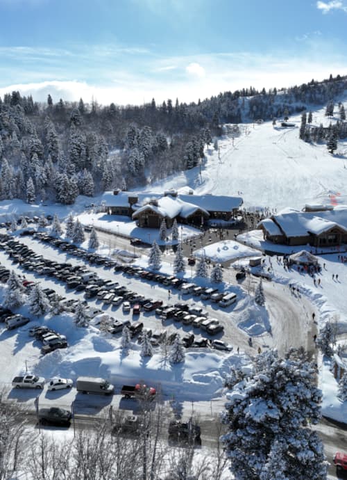 transportation-parking-earls-lot