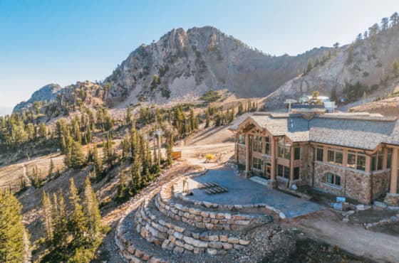 needles-overlook-deck-drone