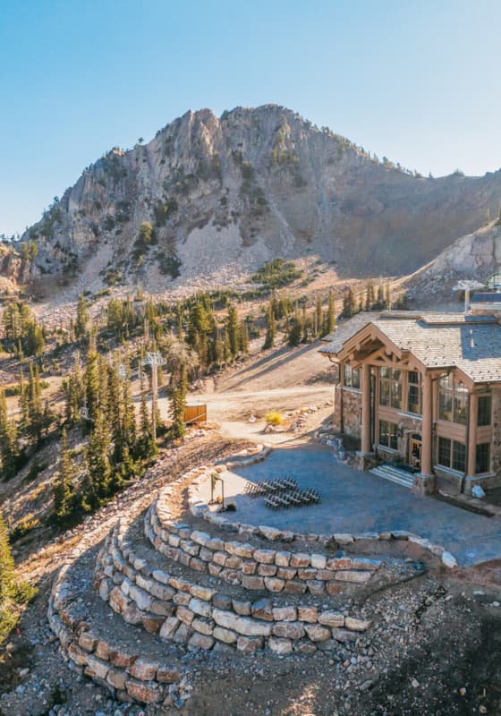 needles-overlook-deck-drone